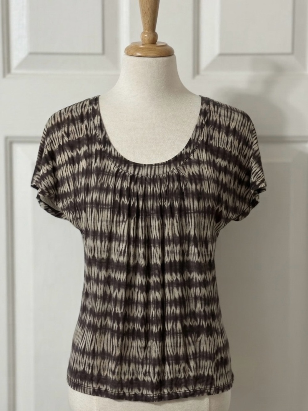 Michael Kors Brown and Cream Scoop Neck Short Sleeve Top